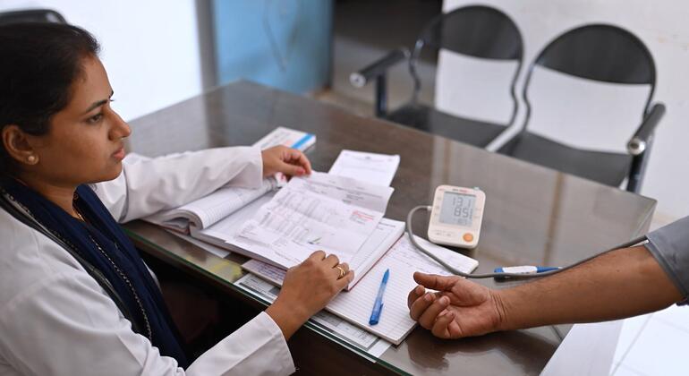 ВОЗ призывает правительства и партнеров удвоить усилия по созданию инклюзивных систем здравоохранения.